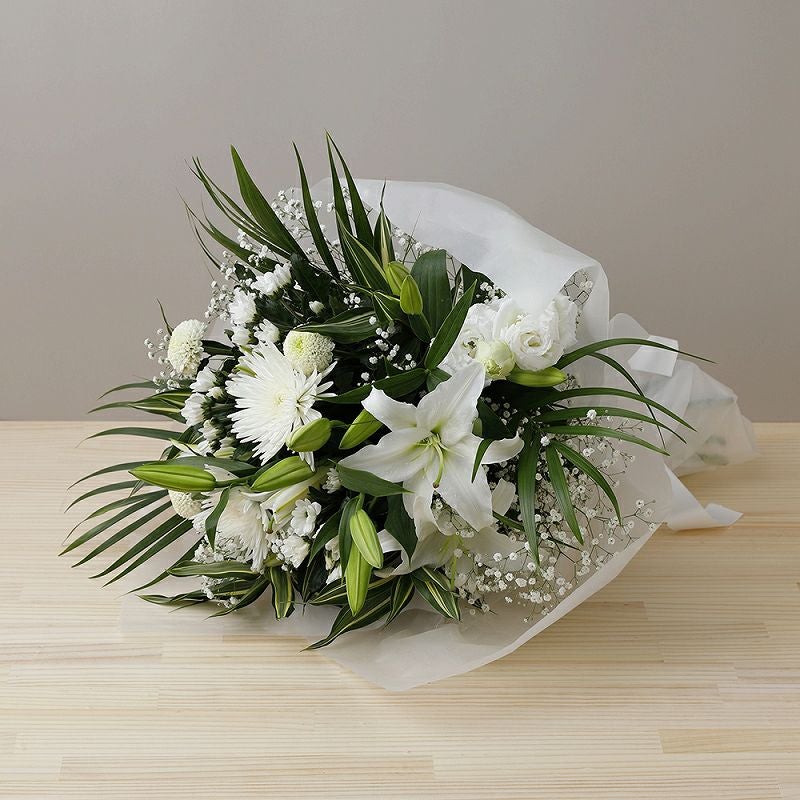 ピンク色のおしゃれな花束、上質なアレンジメント。お祝いに喜ばれるお花、フラワーギフト