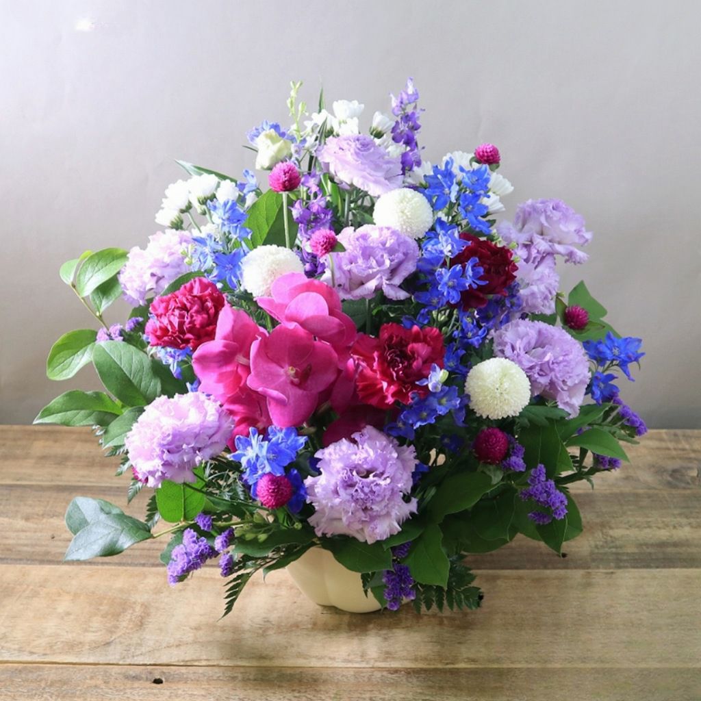 公演祝いのお花。推しや役者さんのご出演お祝いに贈るお祝い花、お祝いアレンジメント