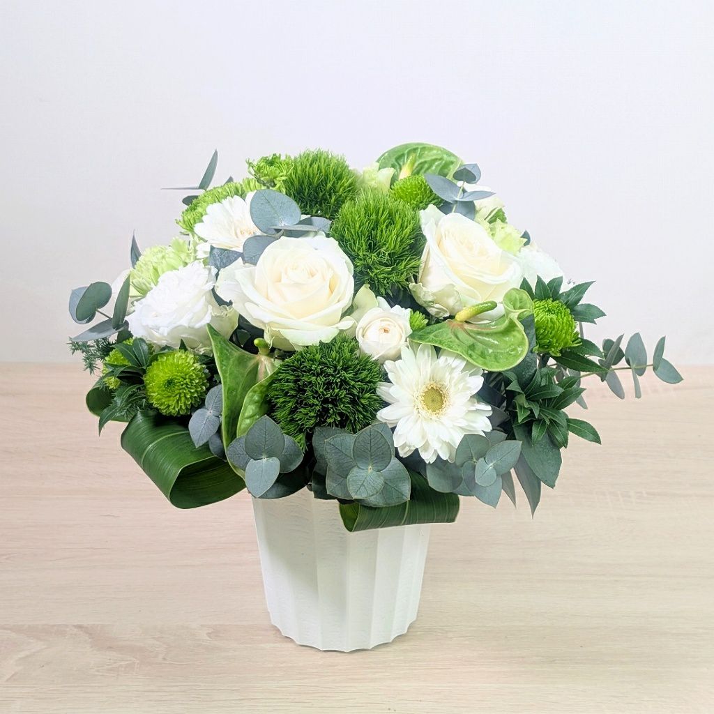 公演祝いのお花。推しや役者さんのご出演お祝いに贈るお祝い花、お祝いアレンジメント