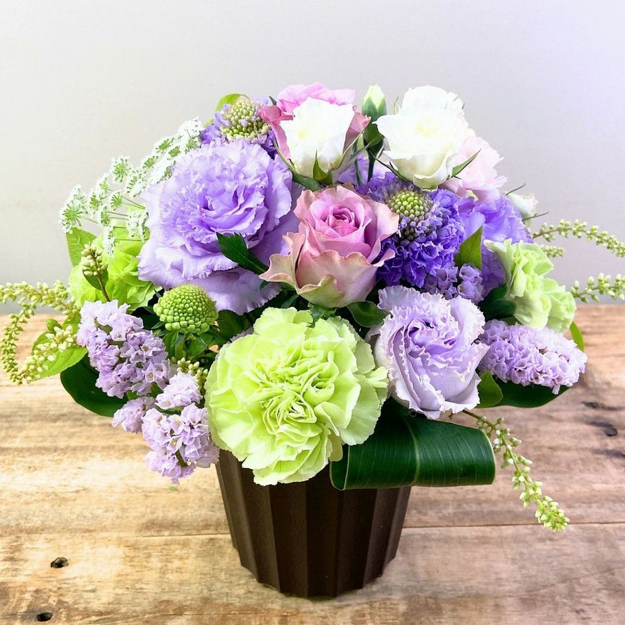 公演祝いのお花。推しや役者さんのご出演お祝いに贈るお祝い花、お祝いアレンジメント