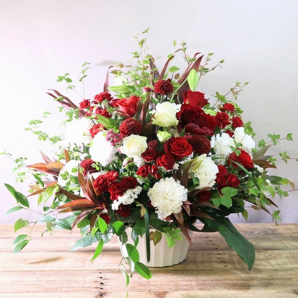 退職祝いの花。定年退職・引退・退官した父母・祖父母・上司に贈る花束・お祝いアレンジメント