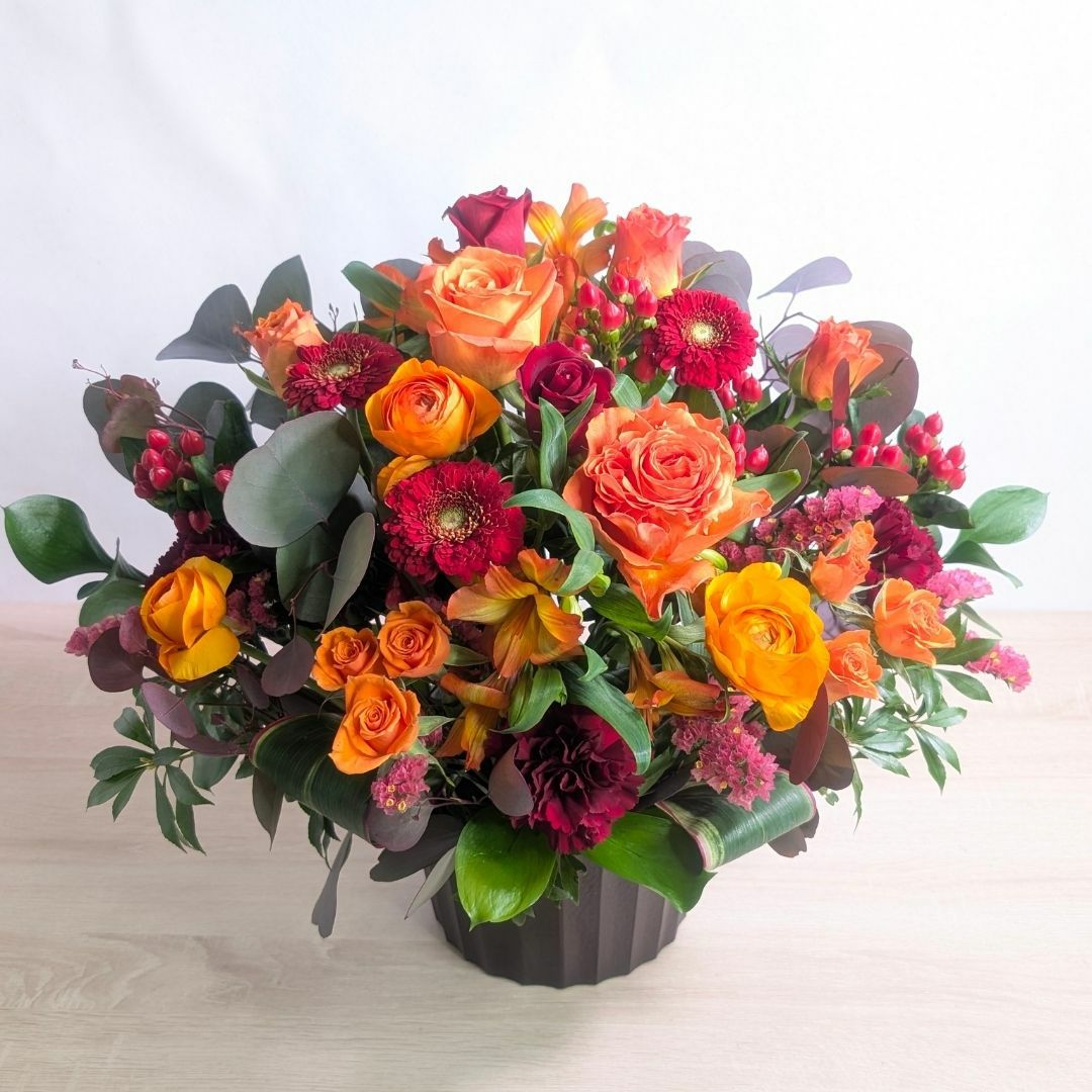 誕生日祝いのお花。20歳、30歳、50歳、60歳、70歳の誕生日のお祝いに贈るフラワーギフト。