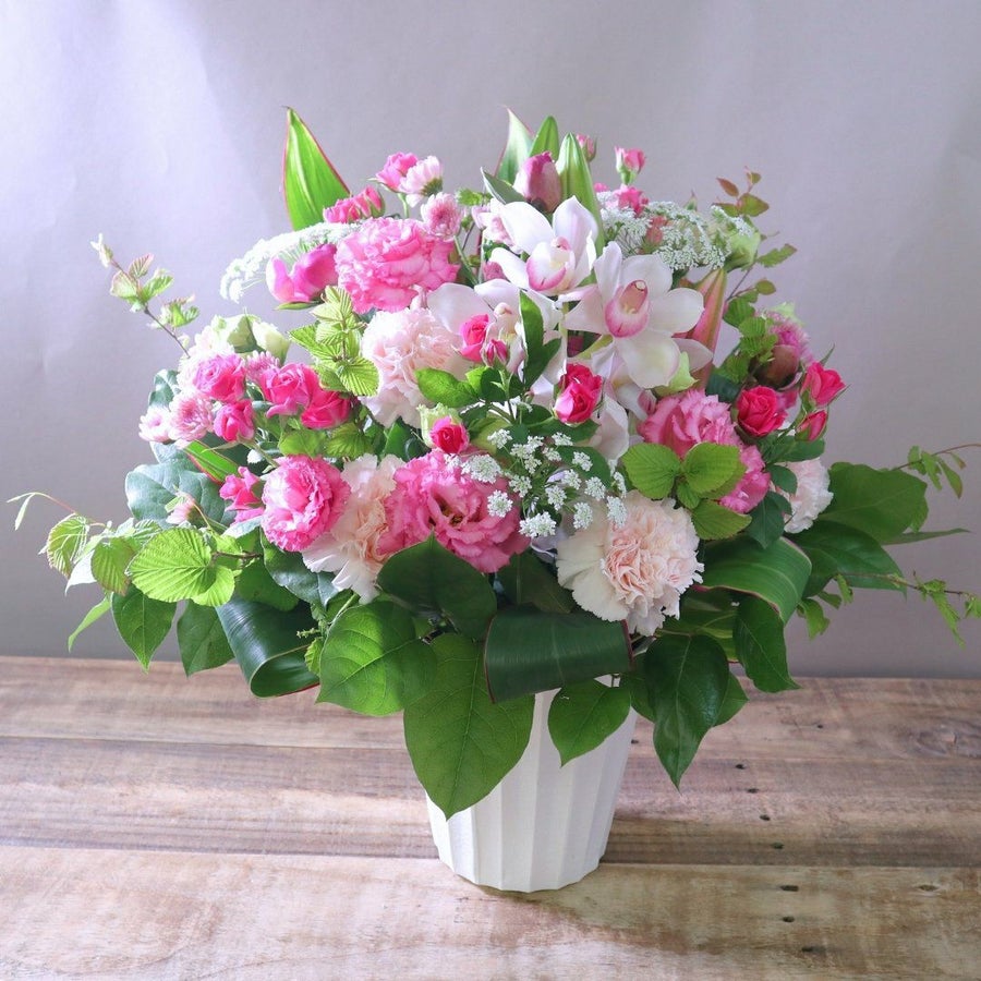 卒園祝いのお花。卒園式、幼稚園、保育園、子供・先生へ贈る花ギフト、お祝いアレンジメント