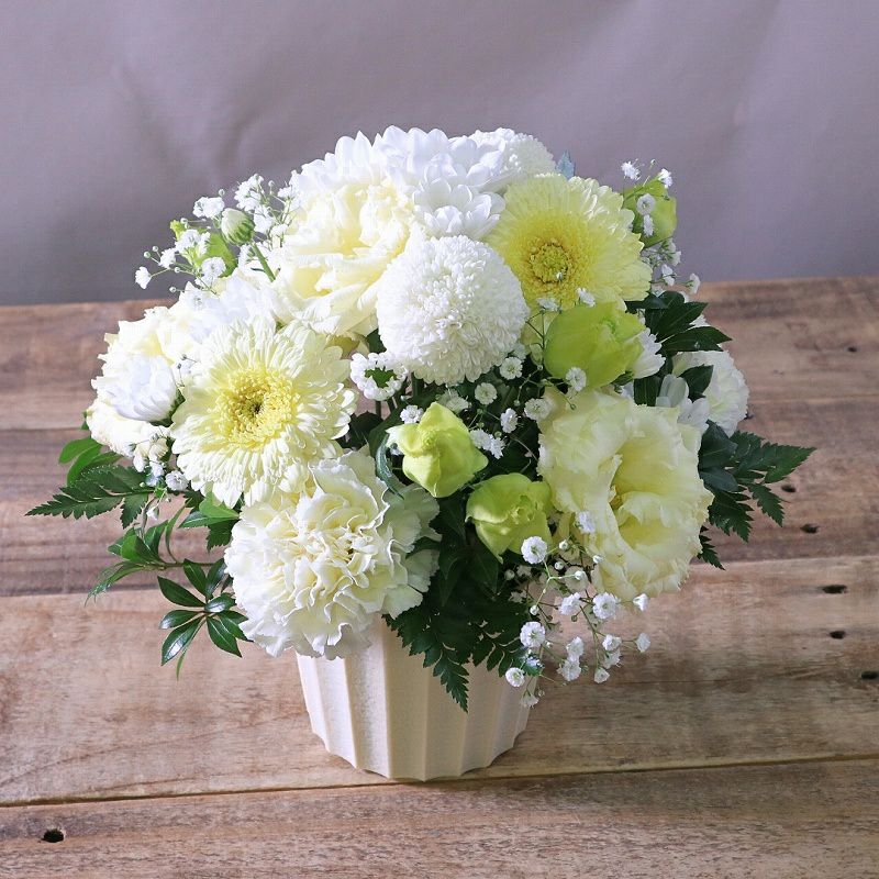 七回忌お供え花 供花 仏花 かわいい アレンジメント Sサイズ