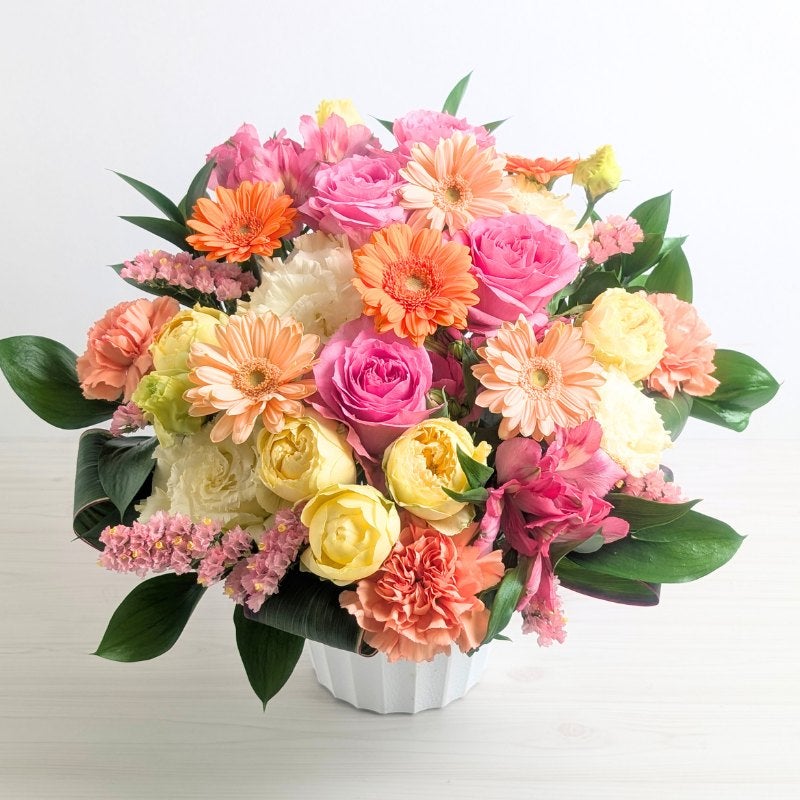 お祝いの花 アレンジメント Mサイズ