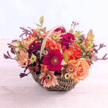 【誕生日・記念日に】お花のバスケット「Willow（ウィロー）」Mサイズ・9,800円