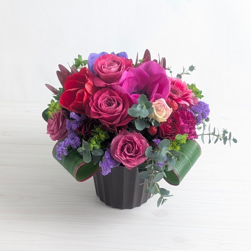 お花のバスケット・フラワーギフト。生花のアレンジメント。喜ばれるおしゃれな花ギフト
