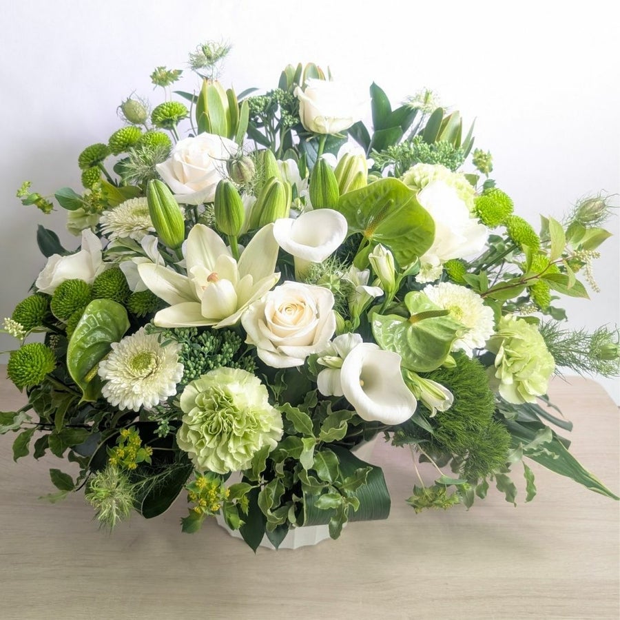 いつでも贈れるお祝の花。誕生日・記念日に贈るプレゼントの花束・アレンジメント