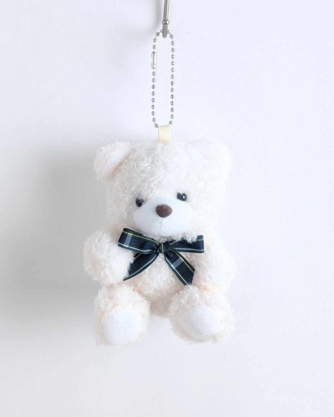 かわいいクマちゃん付のお花。子供のお供え花、優しいお花。贈って喜ばれる生花アレンジメント。