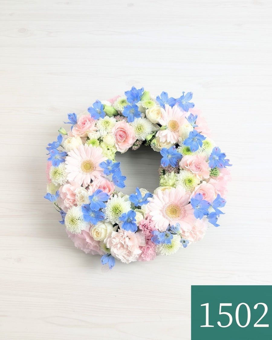 生花で贈るリース型アレンジメント。送って喜ばれるお花のギフト、フラワーギフト