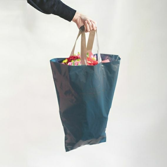 持ち帰り用の花束　フラワーギフト用のバッグ　ブーケ用の袋