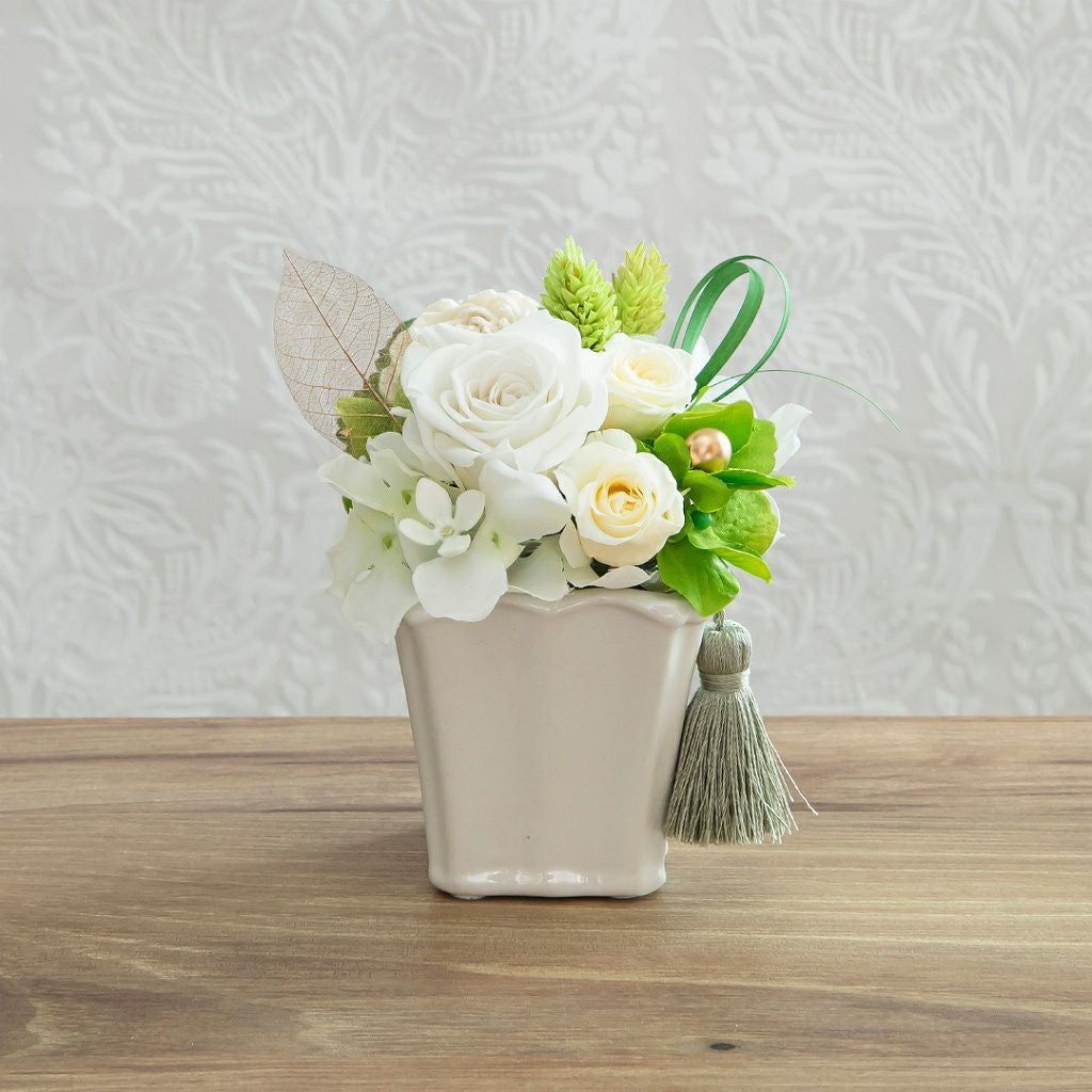 お供えに贈る花　お供え用 プリザーブドフラワー 仏壇用の花　枯れないお花