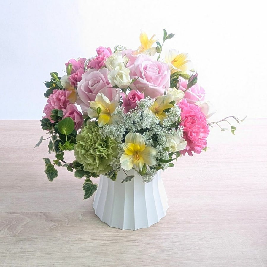 母の日の花。母に贈るお花のギフト。贈って喜ばれる人気のフラワーギフト