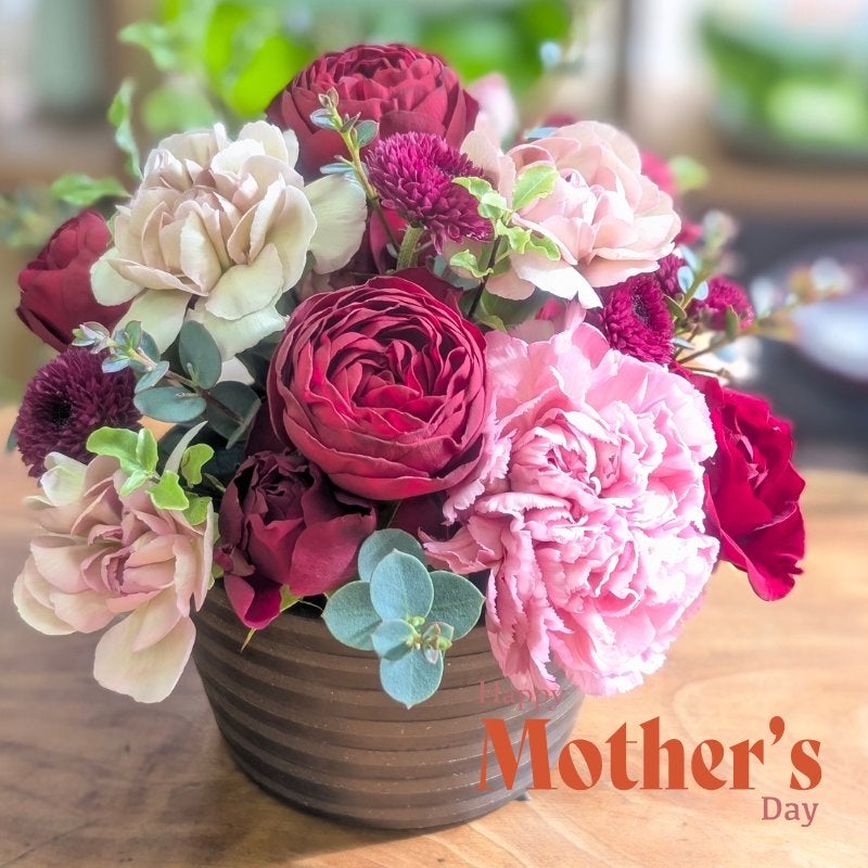 母の日の花。母に贈るお花のギフト。贈って喜ばれる人気のフラワーギフト