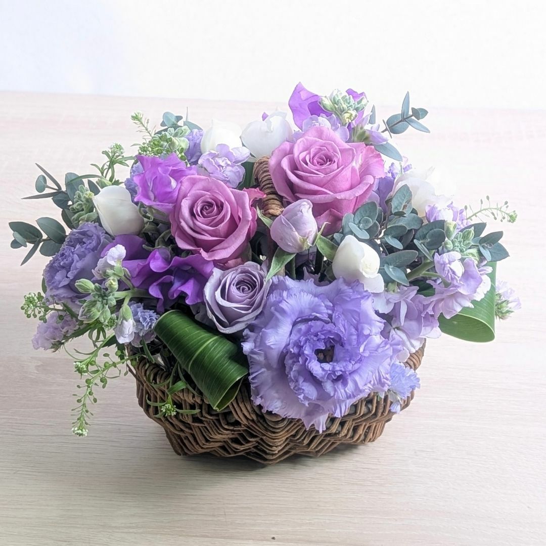 お花のバスケット「Willow（ウィロー）」Mサイズ・淡い紫（ふじいろ