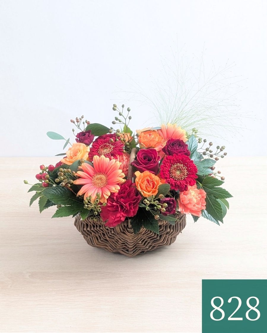 お花のバスケット・フラワーギフト。生花のアレンジメント　もらって嬉しいフラワーギフト
