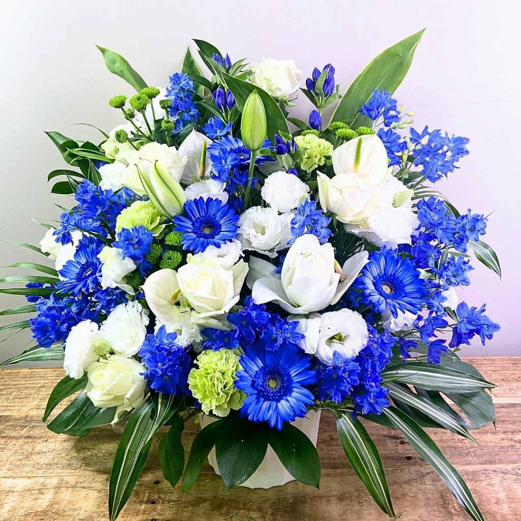 移転祝いの花　事務所移転・引っ越しのお祝いに贈るアレンジメント。お祝いフラワーギフト