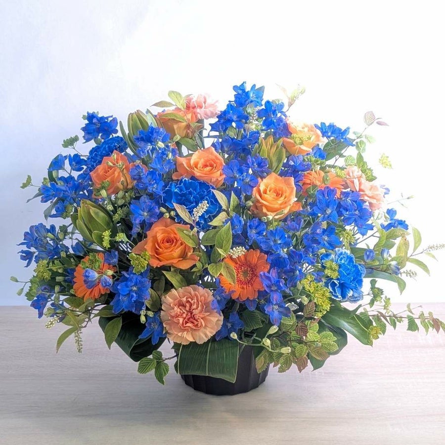 移転祝いの花　事務所移転・引っ越しのお祝いに贈るアレンジメント。お祝いフラワーギフト