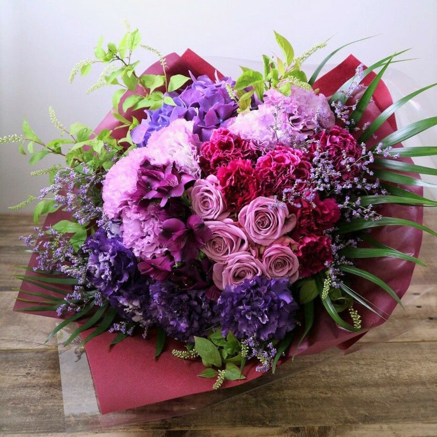 喜寿祝いの花。77歳の誕生日プレゼントに贈る花束・アレンジメント・お花のプレゼント