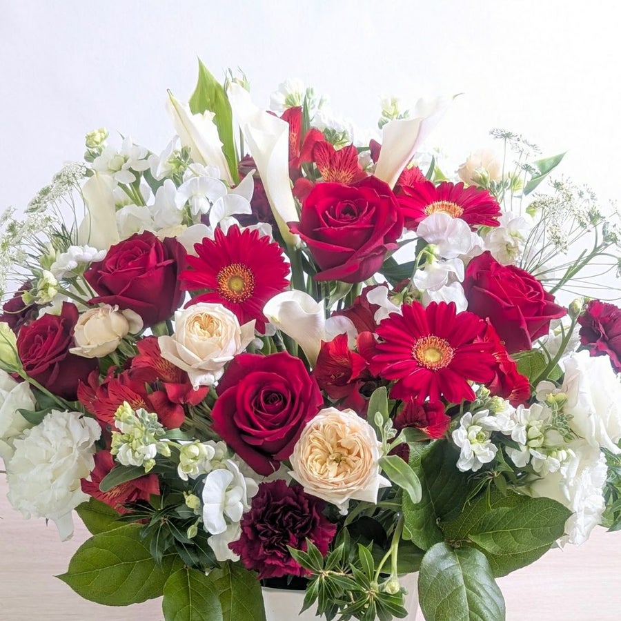 傘寿祝いの花。80歳の誕生日プレゼントに贈る花束・アレンジメント・お花のプレゼント