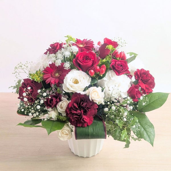 傘寿祝いの花。80歳の誕生日プレゼントに贈る花束・アレンジメント・お花のプレゼント