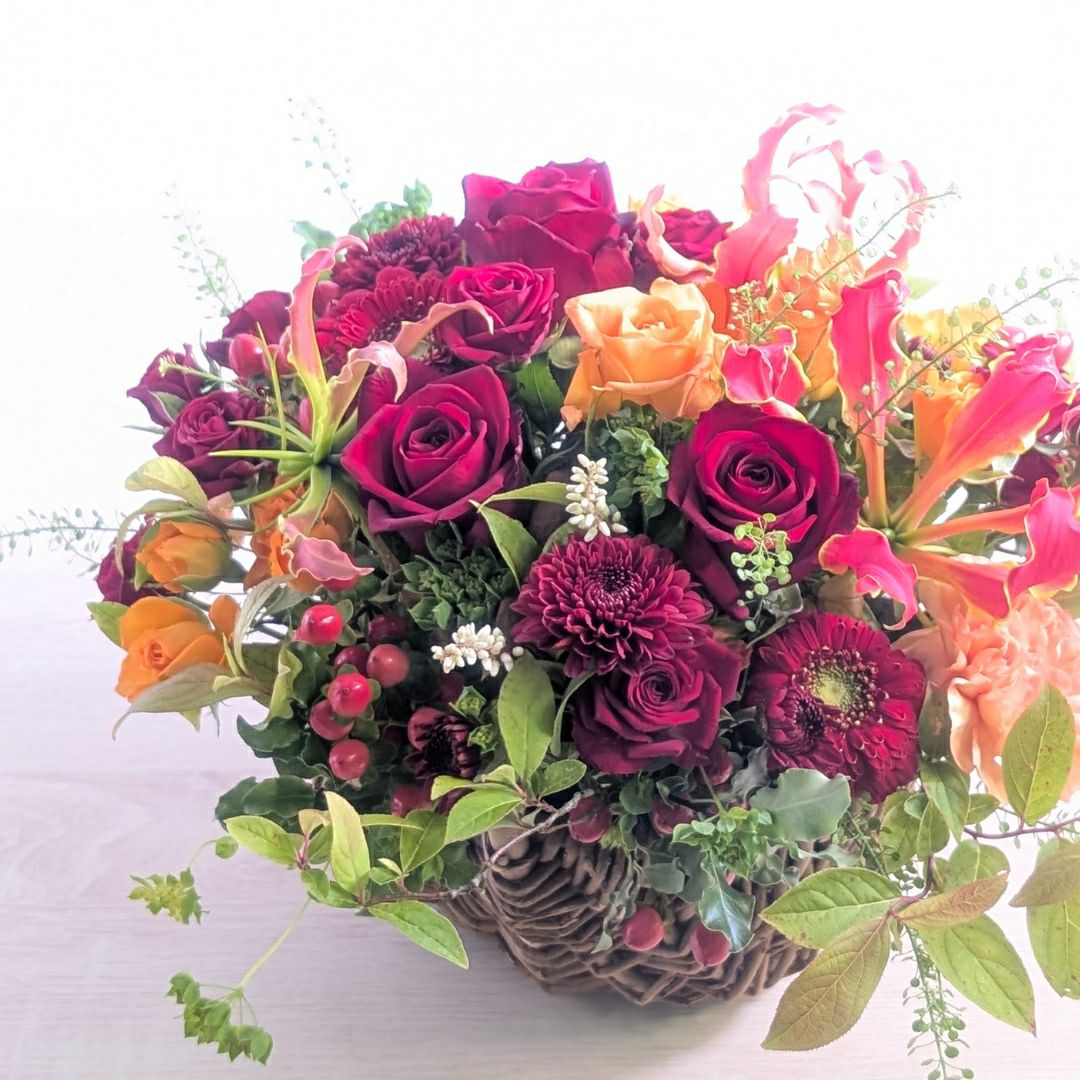 傘寿祝いの花。80歳の誕生日プレゼントに贈る花束・アレンジメント・お花のプレゼント