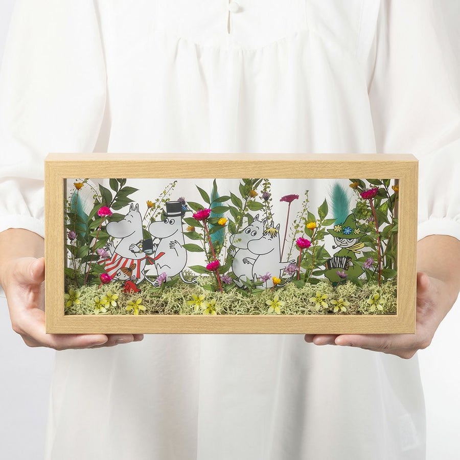 プリザーブドフラワー フラワーフレーム「ムーミン谷のゆかいな仲間たち」