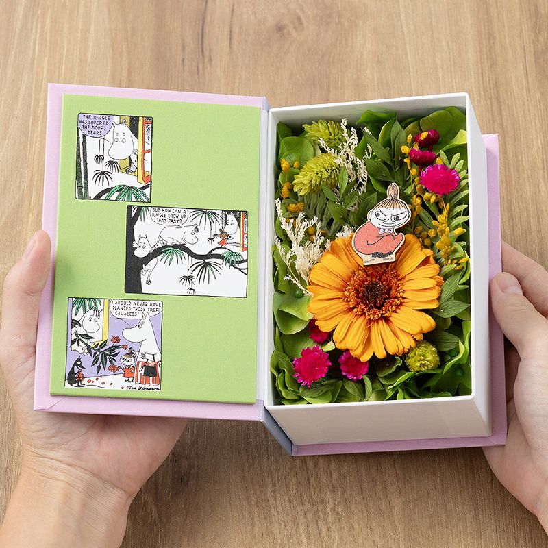フラワーブック　「ムーミン谷がジャングルに」